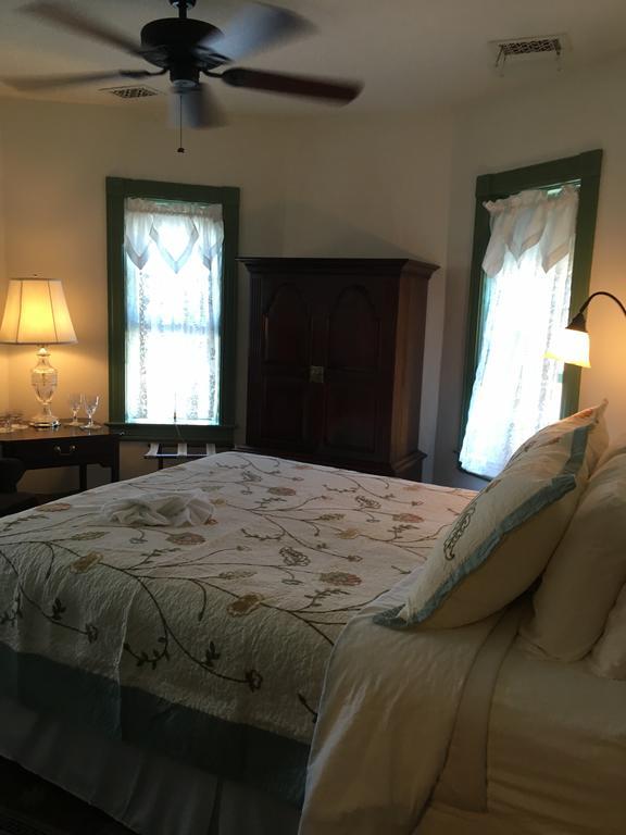 Parsonage Inn Bed And Breakfast Saint Michaels Exteriör bild