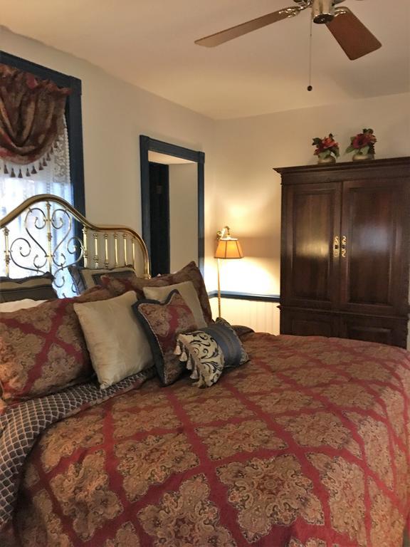 Parsonage Inn Bed And Breakfast Saint Michaels Exteriör bild