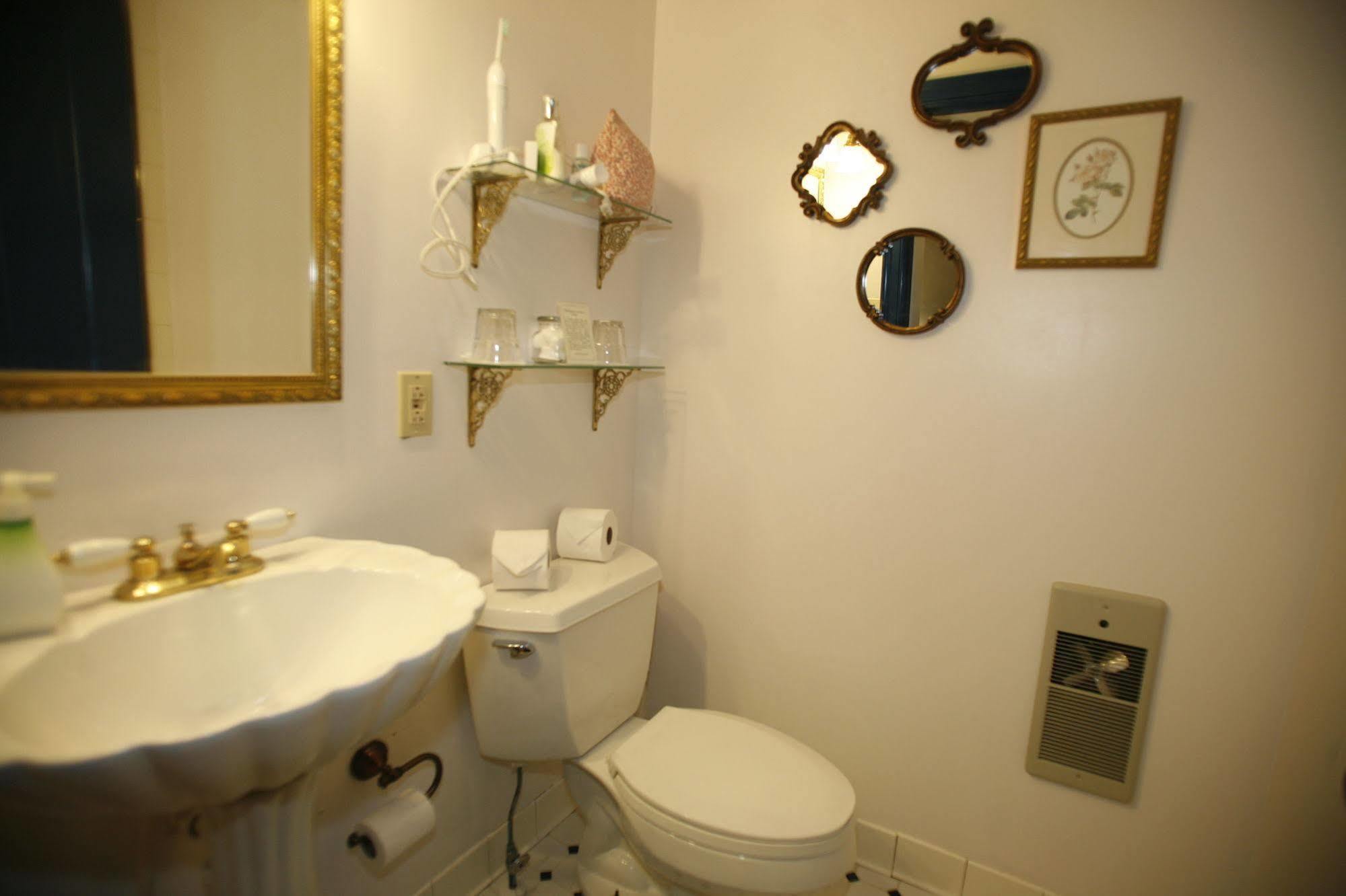 Parsonage Inn Bed And Breakfast Saint Michaels Exteriör bild
