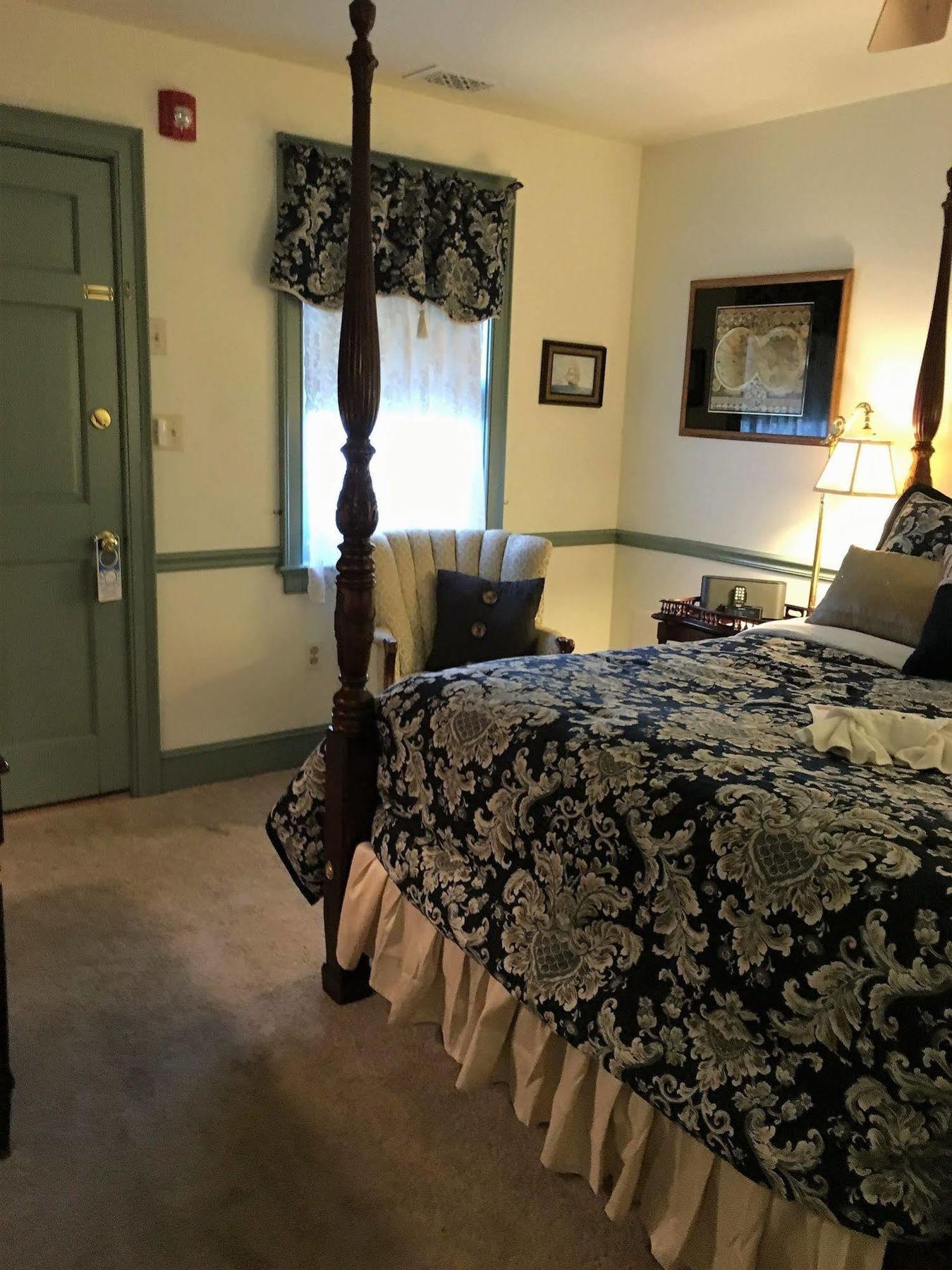 Parsonage Inn Bed And Breakfast Saint Michaels Exteriör bild