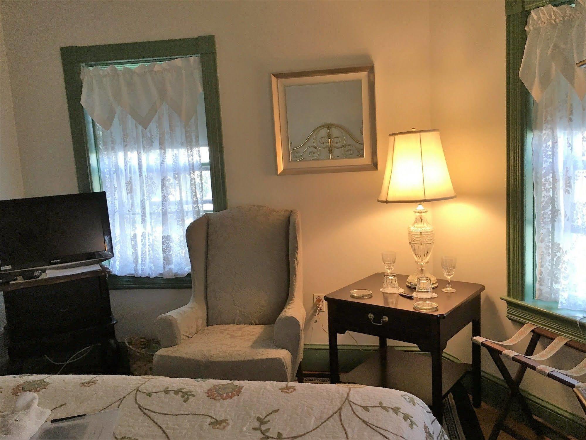 Parsonage Inn Bed And Breakfast Saint Michaels Exteriör bild